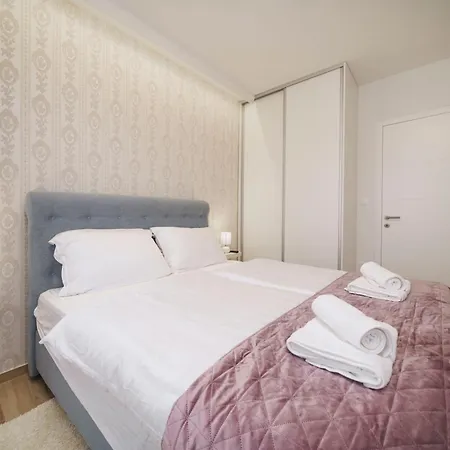Tria Quercus 89 - - Luxury - Private Pool וילה *